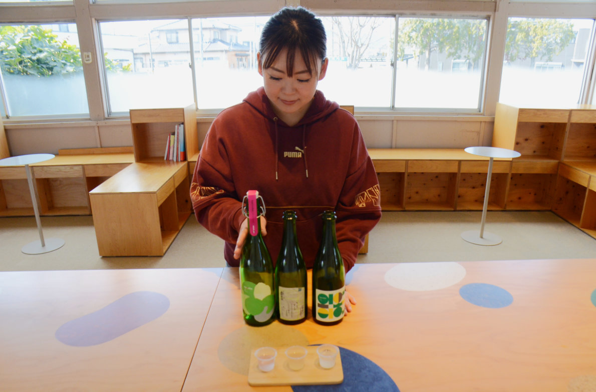 Tasting craft sake